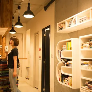 ブック ティー ベッド麻布十番店 ホステル