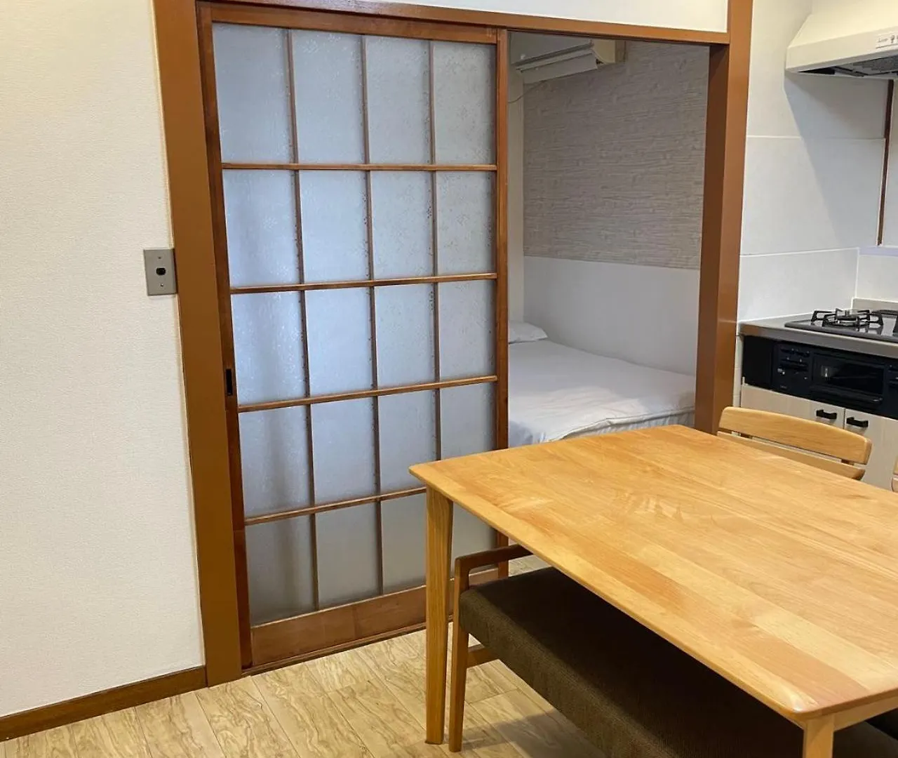 Nishi-Shinjuku-Zyz Aparthotel Tokyo