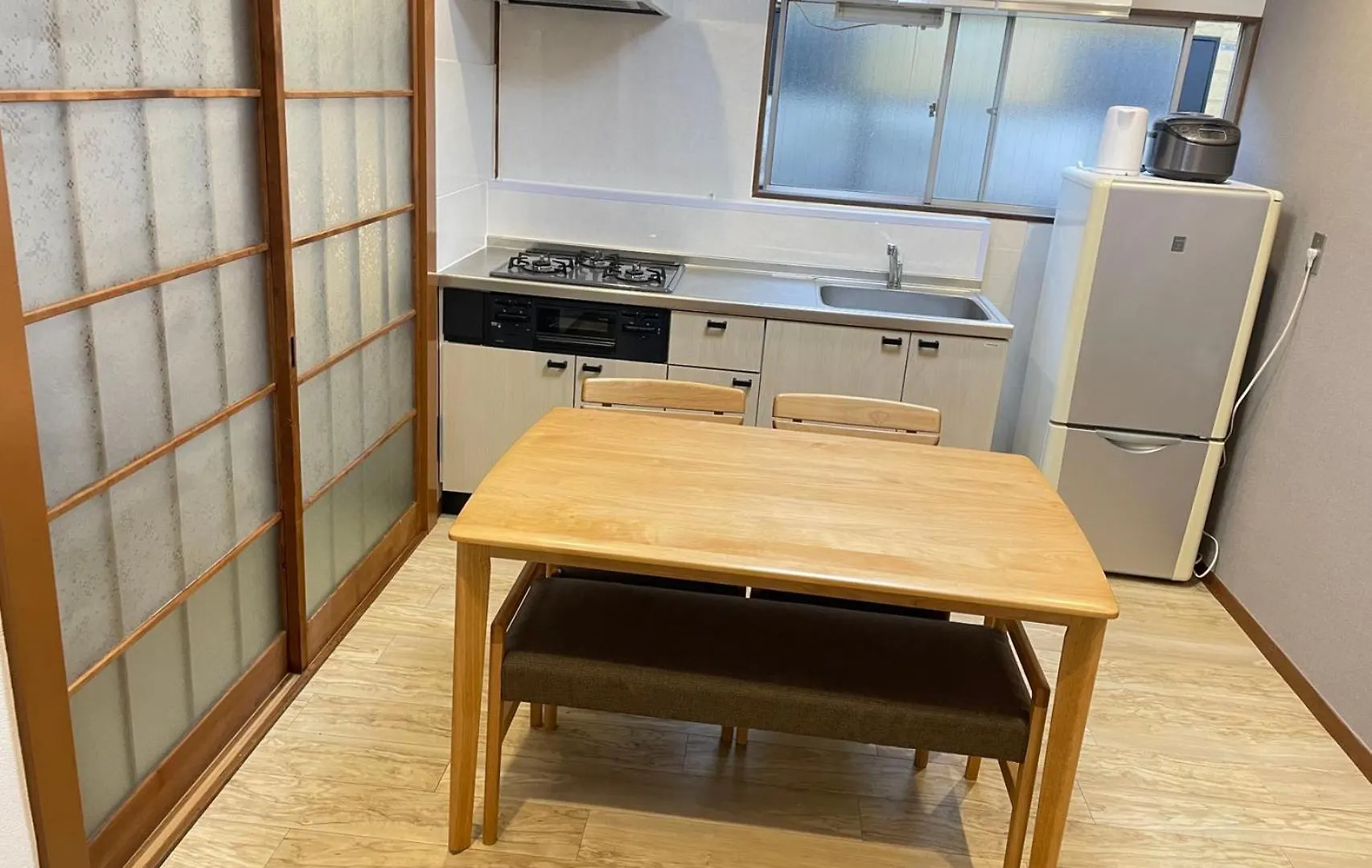 Nishi-Shinjuku-Zyz Aparthotel Tokyo